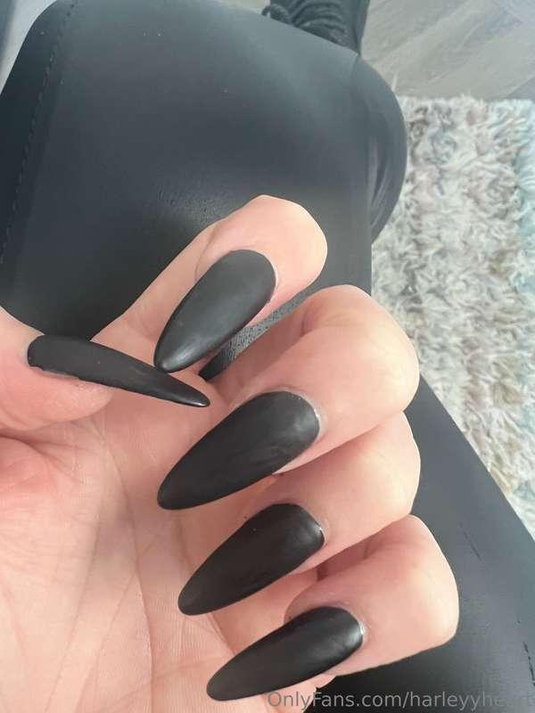 Leathery long black nails ready for some fun tomorrow, who’s..