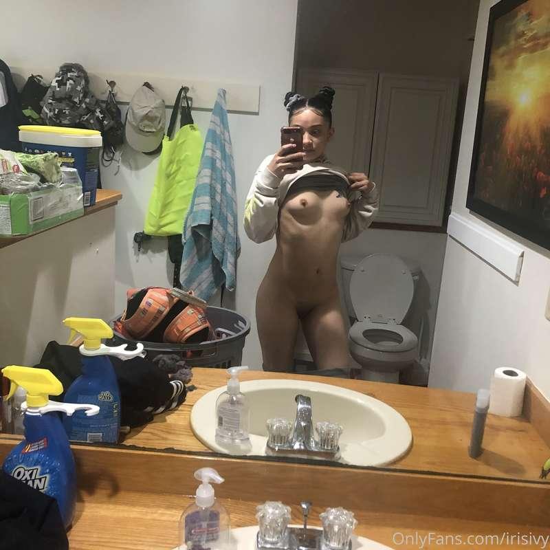 Nudes on my phone from yesterday and today