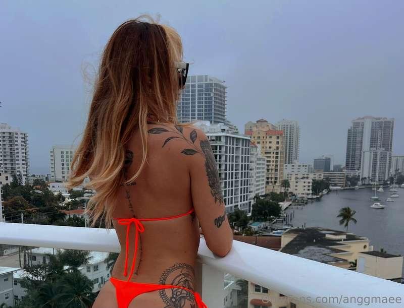 Sunday Squirt Fest!!! 3 for $30 😘