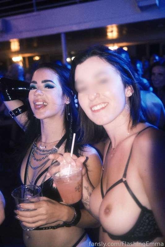 flashingemma image #1