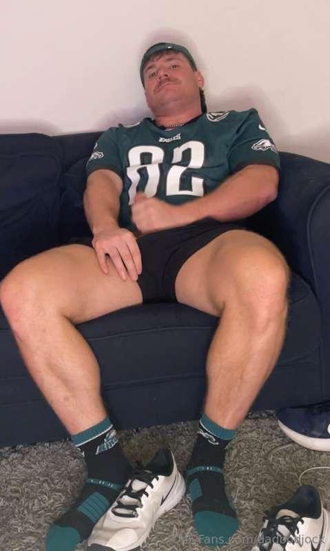 Need a good mouth while watching SNF who wants a jock load