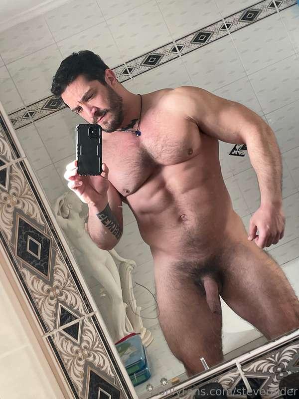 Body check before I hit the gym 😛😈🐽🍆