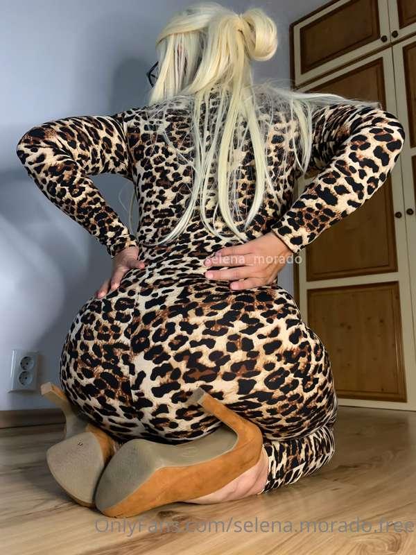 I can show you much more than this if you want🥰