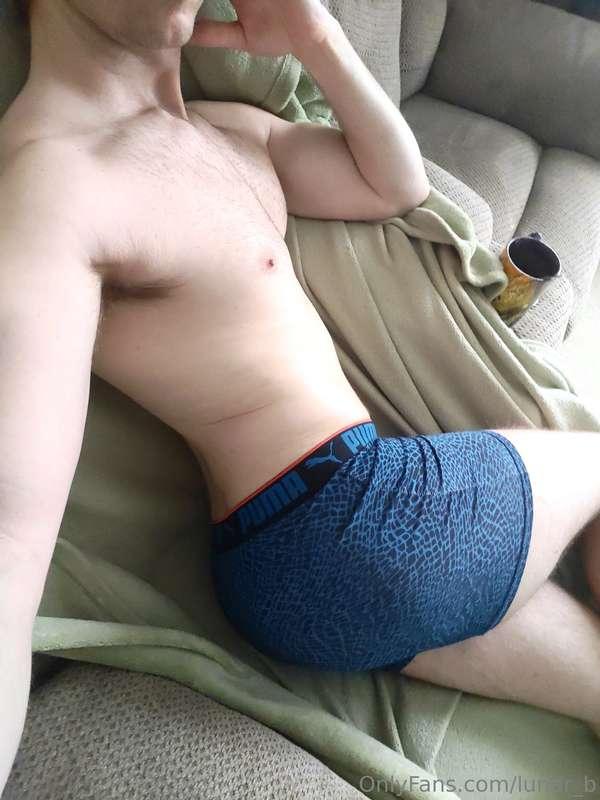 Felt like sharing a nice booty pic, hope everyone is doing w..