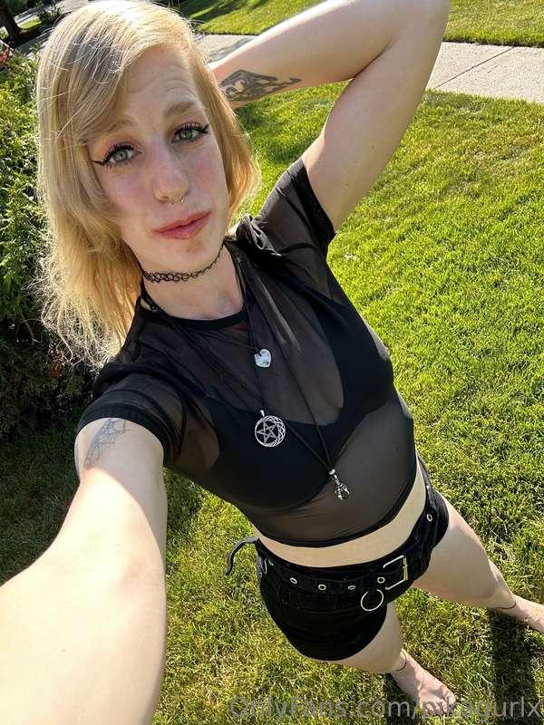 Hey guys 🖤🫶🏻✨
