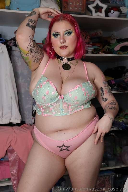 il va falloir que je poste set par set, parce que je m'y per..