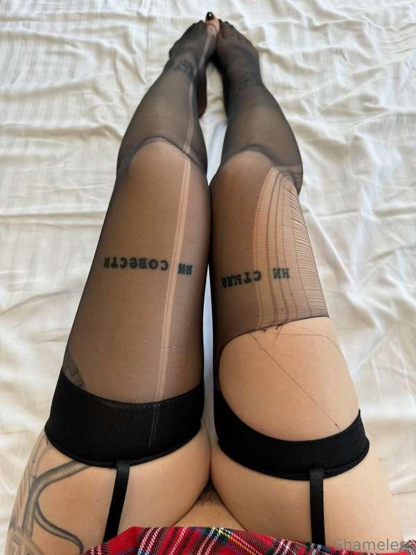 If you’re staring, you might as well admit it. 😏
