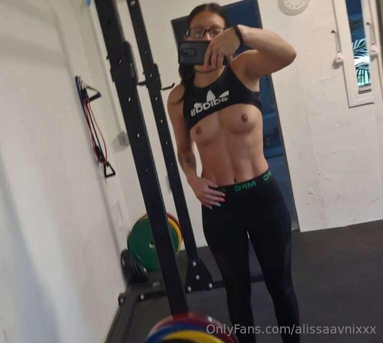 Tip $35 if you want a nude cock rating video today 😘