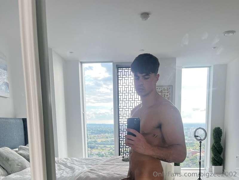 It’s my birthday tomorrow 🥳 Who feels like making my day eve..