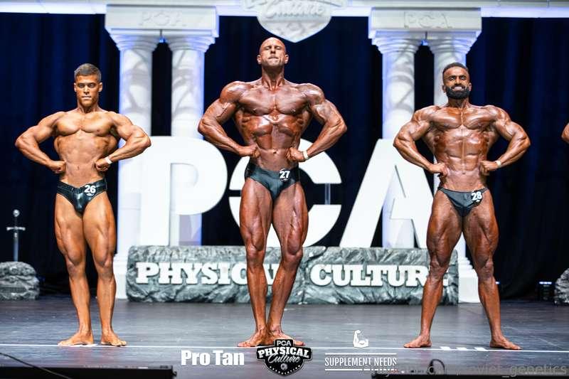 A few pictures from my first bodybuilding show.