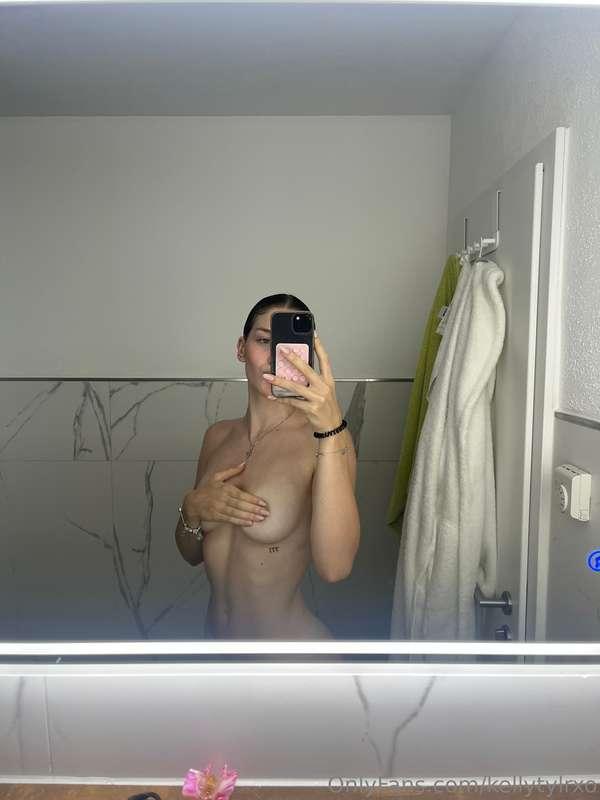 kellytylrxo image #0