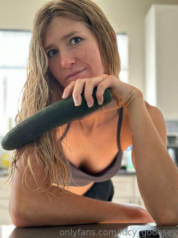 Breakfast time  😁 🥒 ☀️