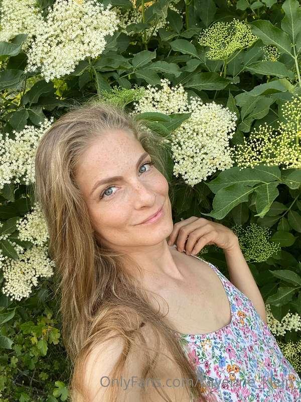 cayenne_klein_ image #7