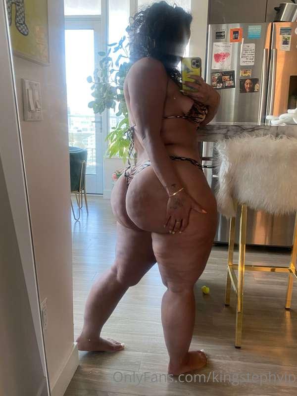 Spoil me in the dm's today and i'll spoil you back baby❤️😈