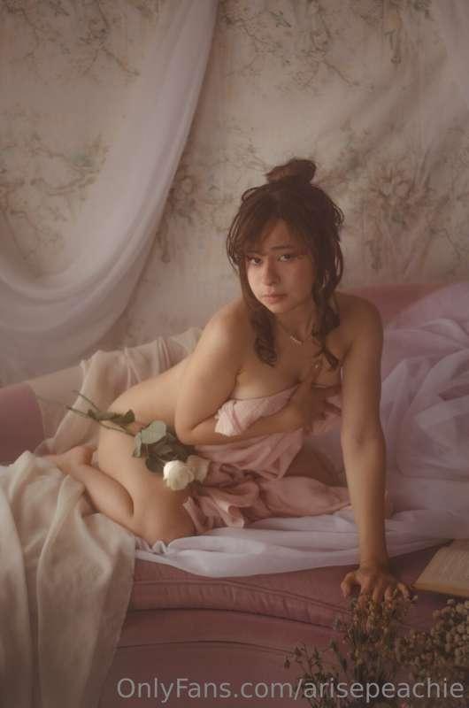 arisepeachy image #1
