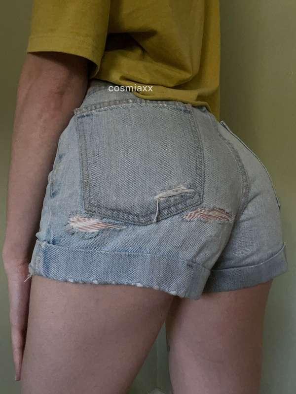 cosmia image #6