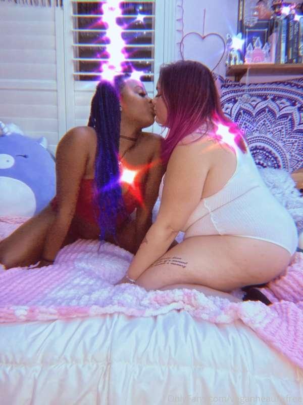How hot is my girlfriend?
@punish.the.Princess 💖