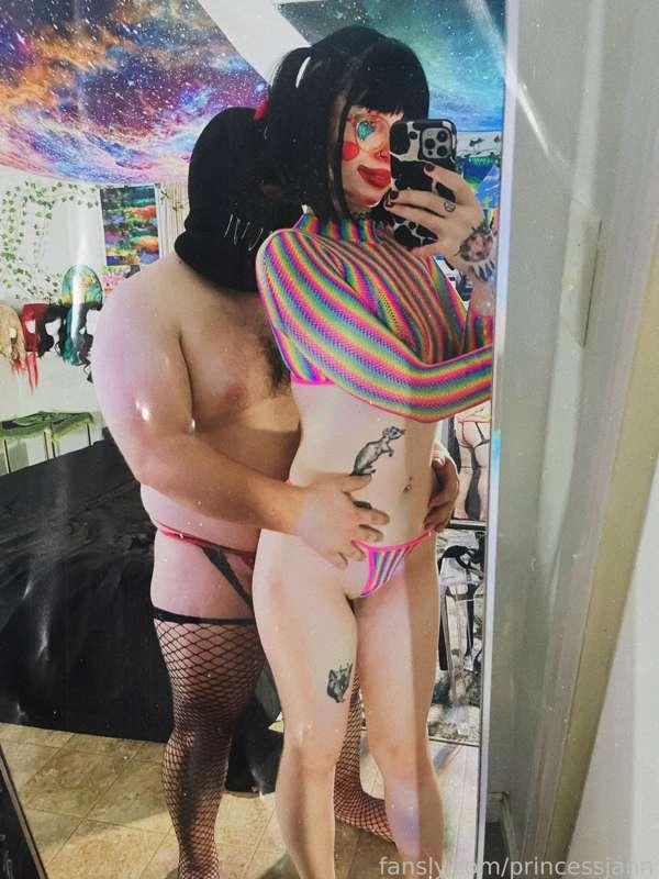 spooky season means spooky porn 😈