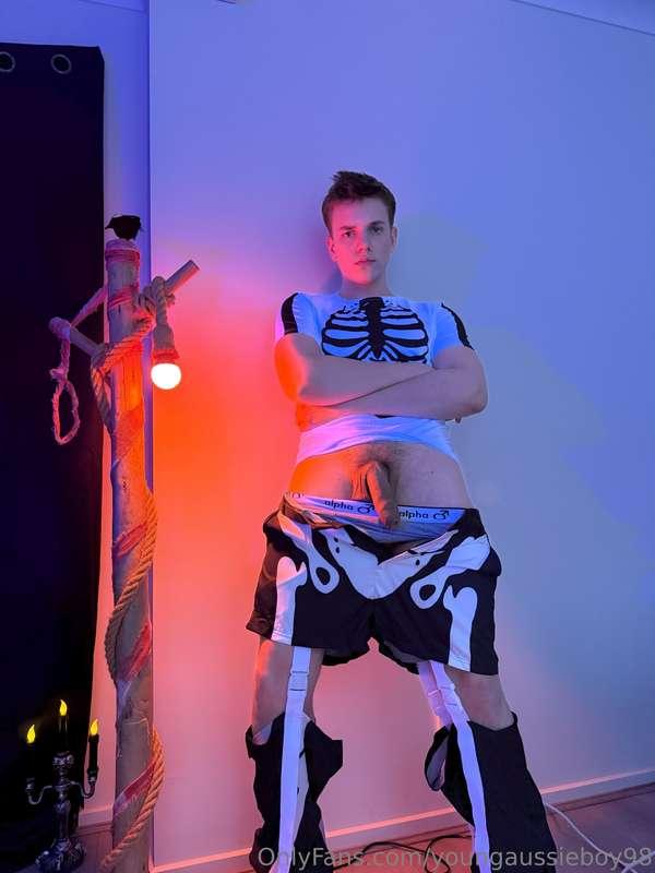 thinking about Halloween still.... 