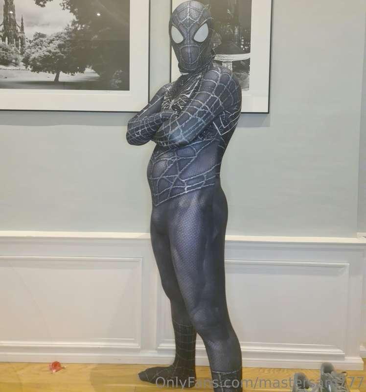 Spider sam 😅 bit of cosplay and look at that arse 😈👅