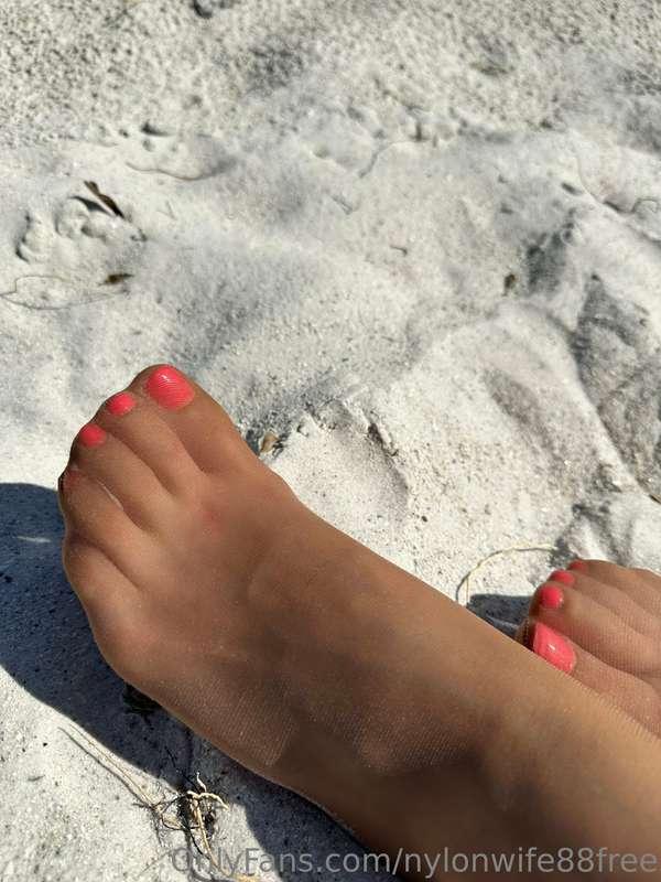 nylonsandfeet image #30