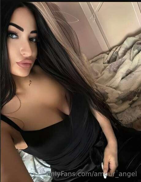 She @lanakhaalifa wants to obey and fulfill all your desires..