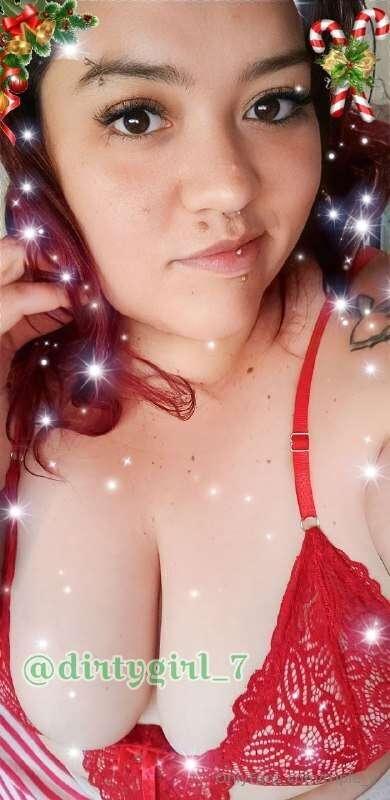 This ☆꧁ 𝑸𝒖𝒆𝒆𝒏 𝒐𝒇 𝒇𝒆𝒕𝒊𝒔𝒉𝒆𝒔 ꧂☆ wants to be pampered by you! 😈 ..