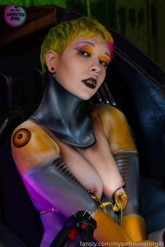 mypetmonstergirl image #3