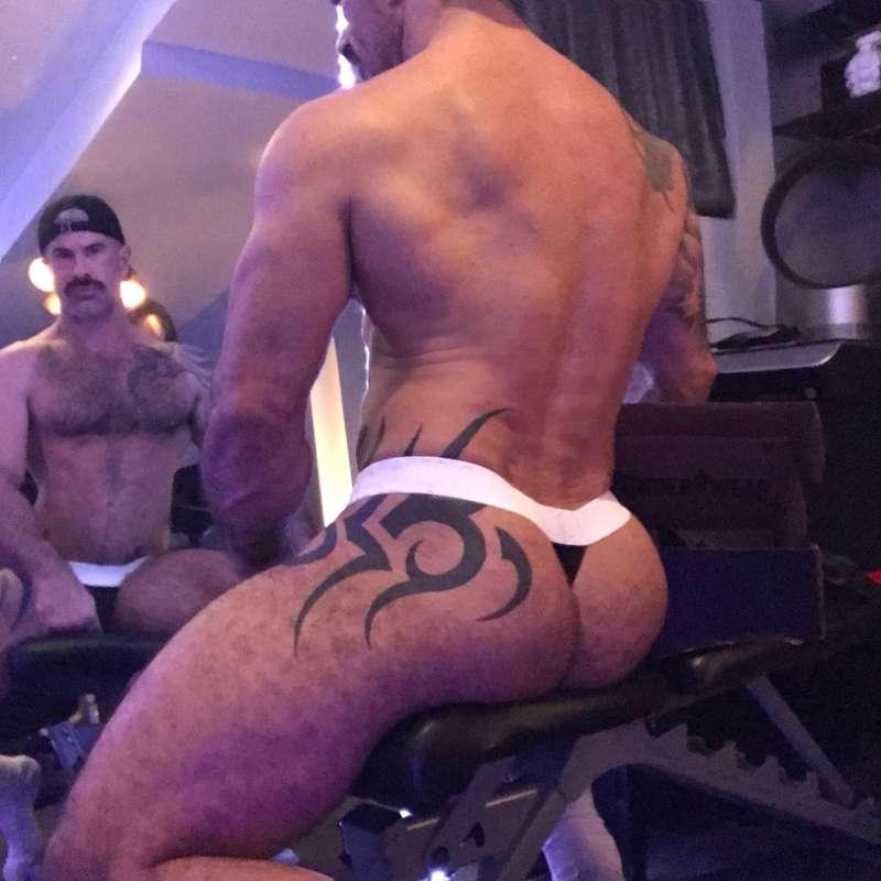 Big big booty - let me know if u have requested guys! ;)