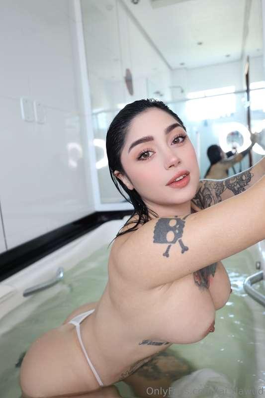 SALE 💦