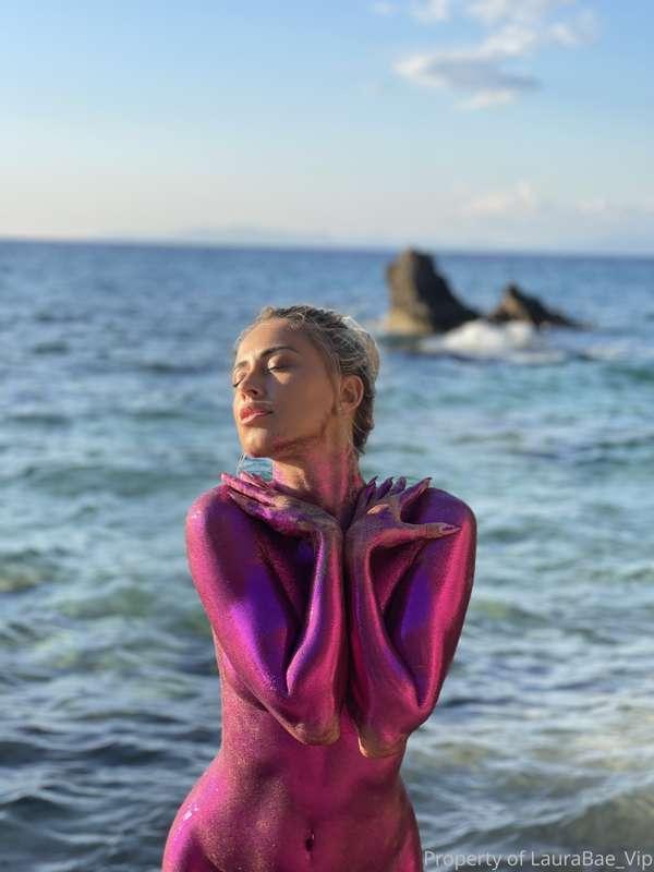 💖Pinky pink💖
 👉 https://onlyfans.com/laurabae_vip