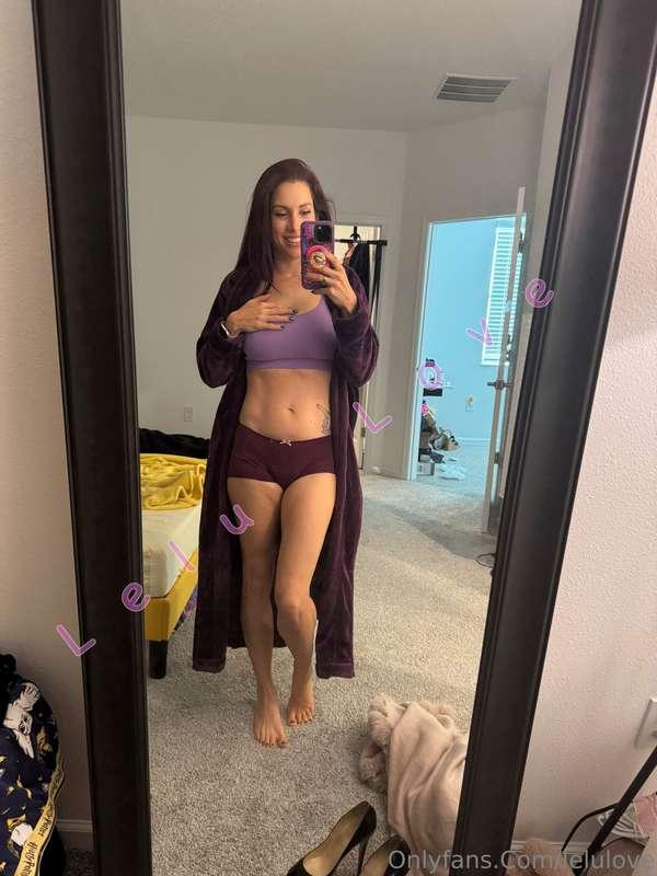 Feelin' Sexy and ready for a fun trip to Caliente!!!!! 😻