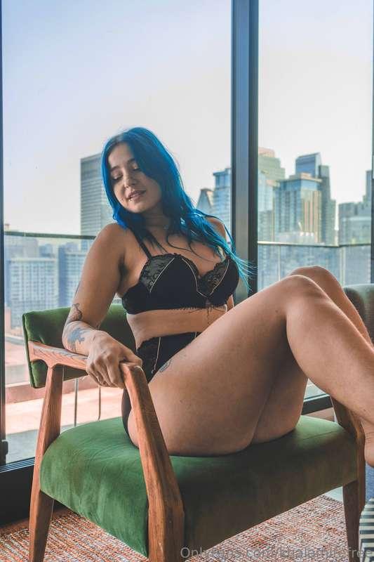 If you rub my feet, I'll rub your d... 🤭