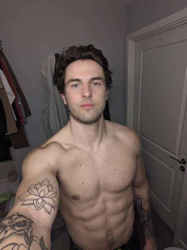 Morning everyone , have a great day 💪😁