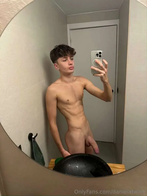 I want to fuck 💦😋