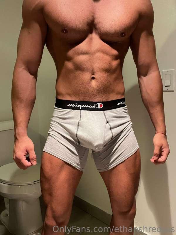 Leg pump was unreal (underwear comes off in your inbox 😜)