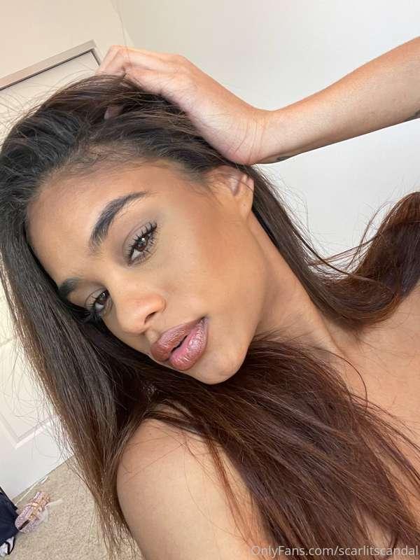 CUM RIGHT HERE 💦