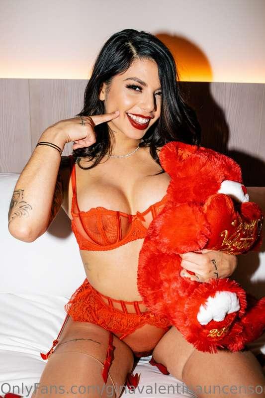 I hope you're all mine tonight! DM me and see what I have pl..