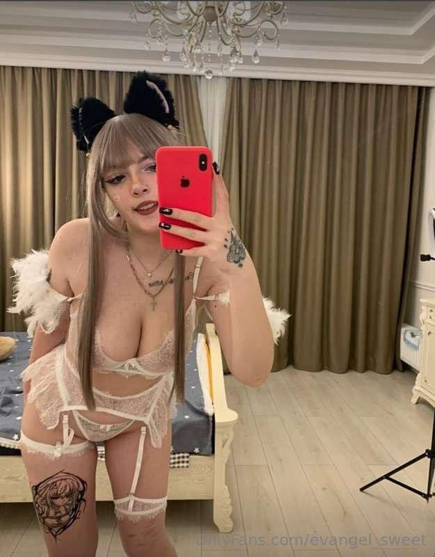@busty_goddess  SASSY PASSIONATE BITCH🤤

🥵 Experience deep p..