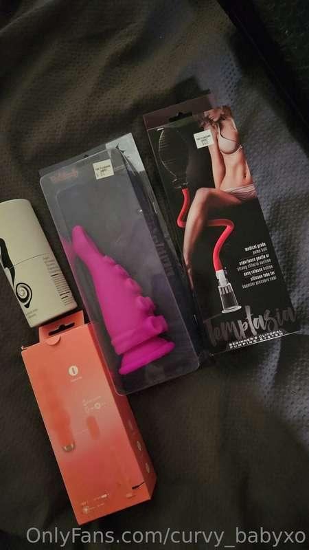 Look what just got delivered! 😍 new content cumming tomorrow..