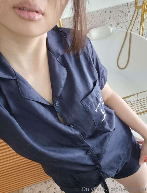 these are the kind of pictures i send along with my good mor..