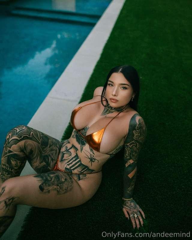 we fucking in the pool or next to the pool? 👀