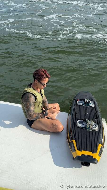 Day ☀️ vs Night 🌑which do you prefer?