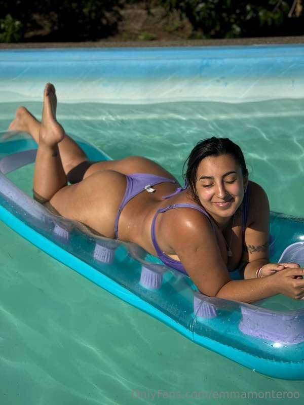 emmamonteroo image #1