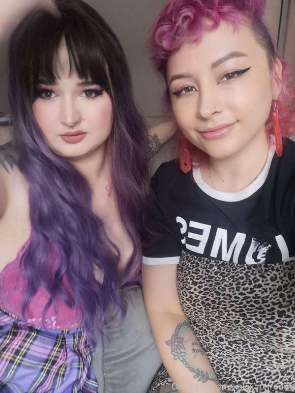 Would you fuck me and @saphiramay at the same time? 😈