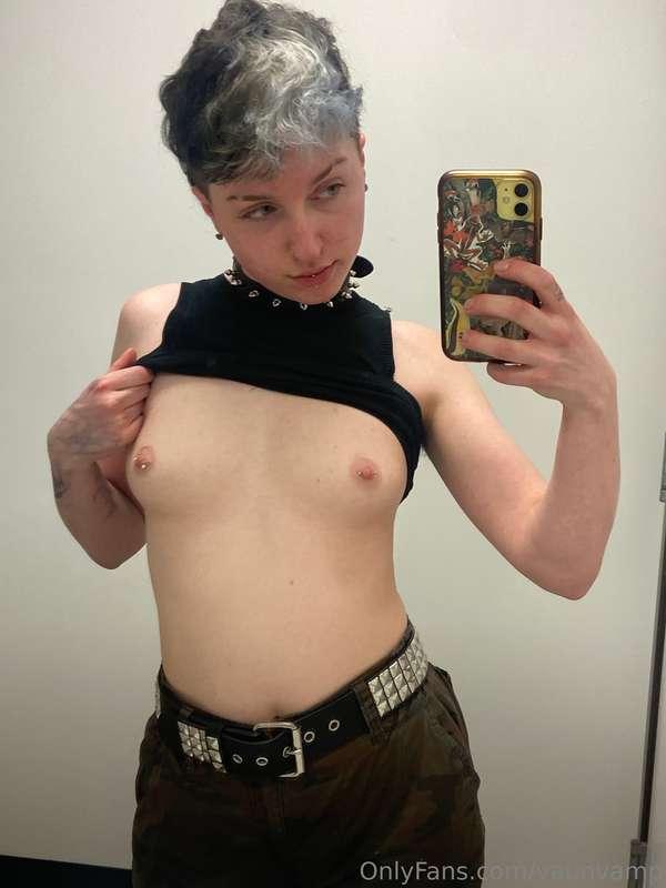 sneaking pics in the work bathroom 🫣🤭