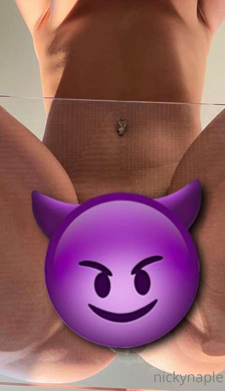 Had some fun in my clear chair💦