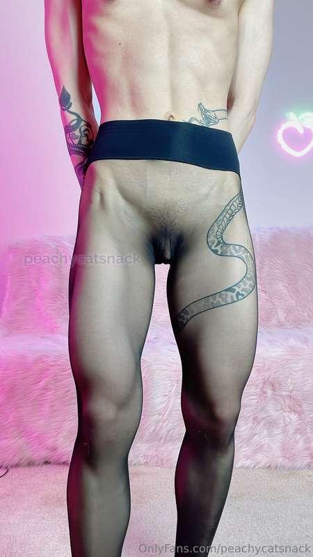 peachycatsnack image #4