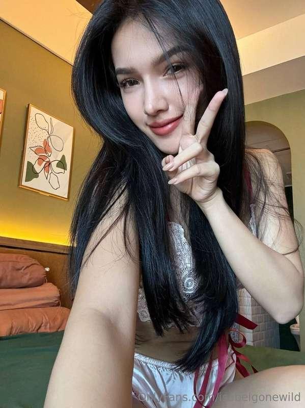 ready to tease you from every angle 🤍