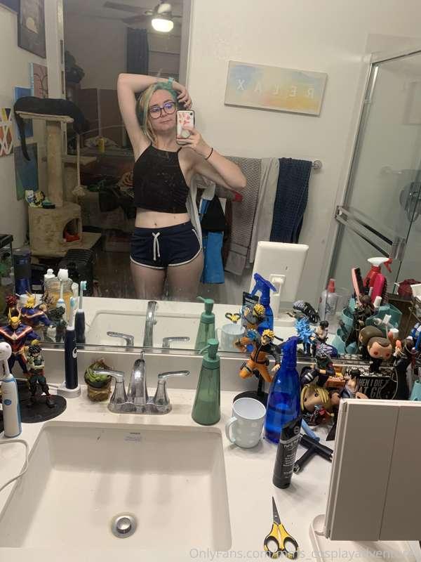 Tomorrow is gonna be a hot one! I need to get me some cospla..